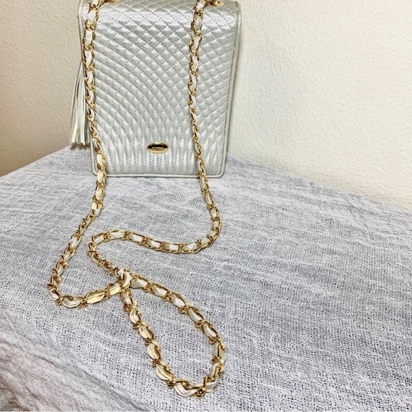 KOSCHI Vintage Silver & Gold Quilted Cocktail Purse - Picture 12 of 14